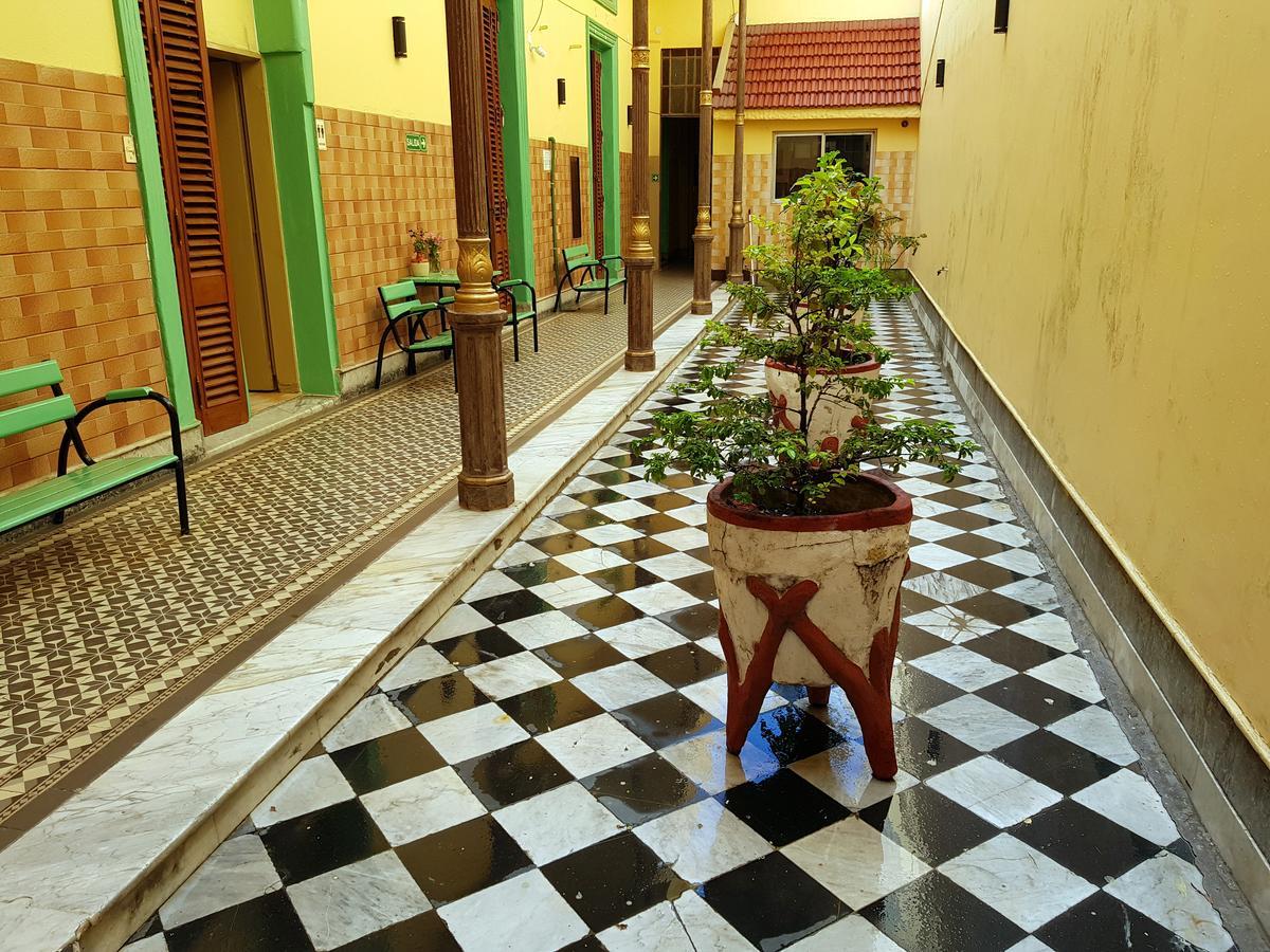 Hotel Varela Buenos Aires Bagian luar foto